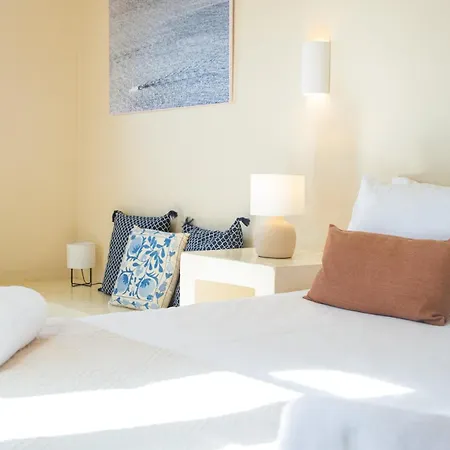 Plaka 16 - 'the Boat' - Drepano, Nafplio