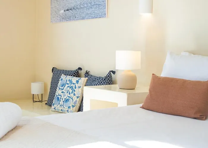 Plaka 16 - 'the Boat' - Drepano, Nafplio